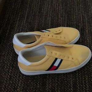 Tommy Hilfiger tennis shoes